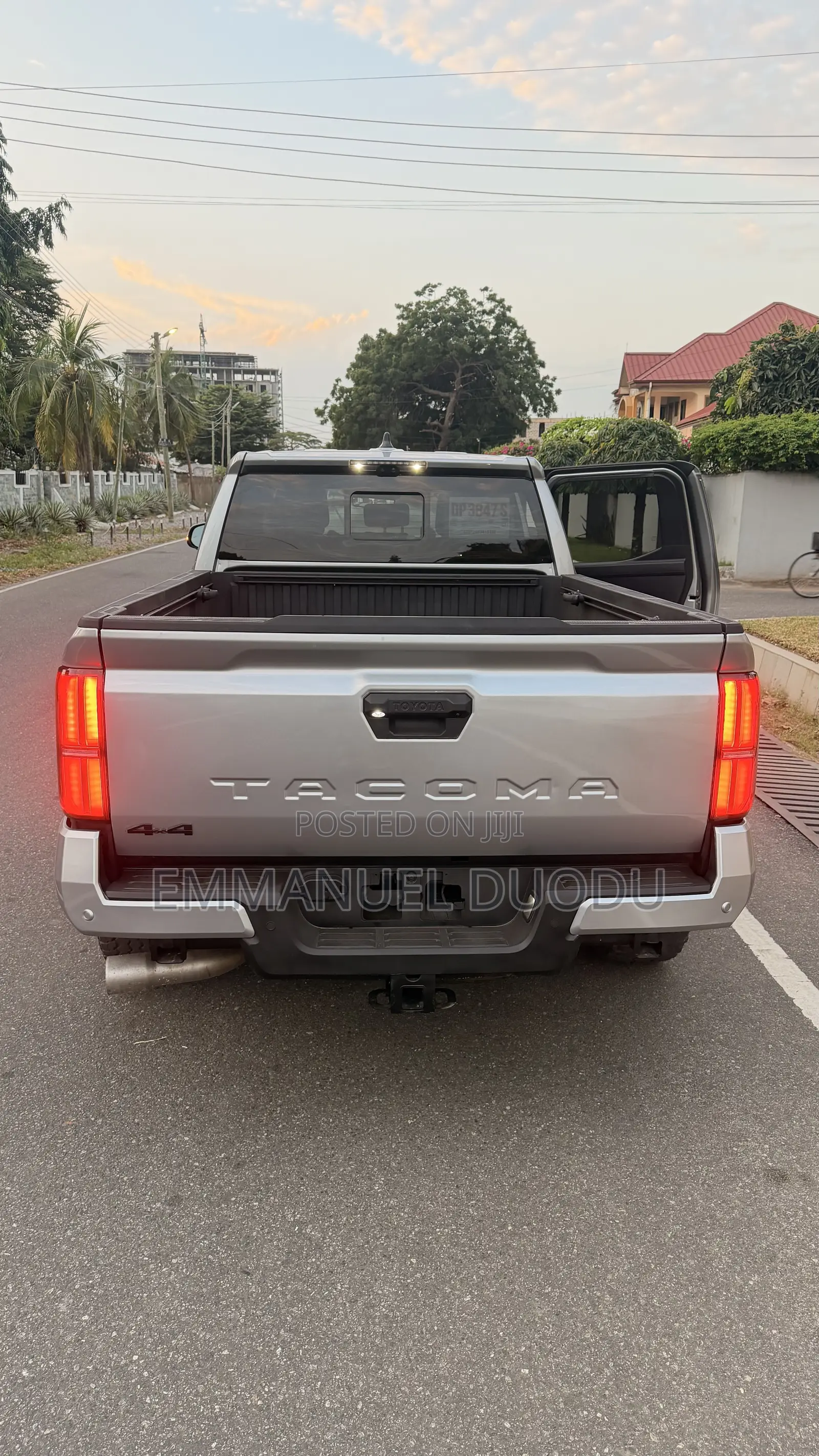 Toyota Tacoma TRD Sport Double Cab 4WD 5.0 ft. SB (Automatic) 2025 Gray