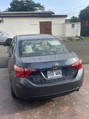 Toyota Corolla L 4dr Sedan (1.8L 4cyl CVT) 2017 Gray
