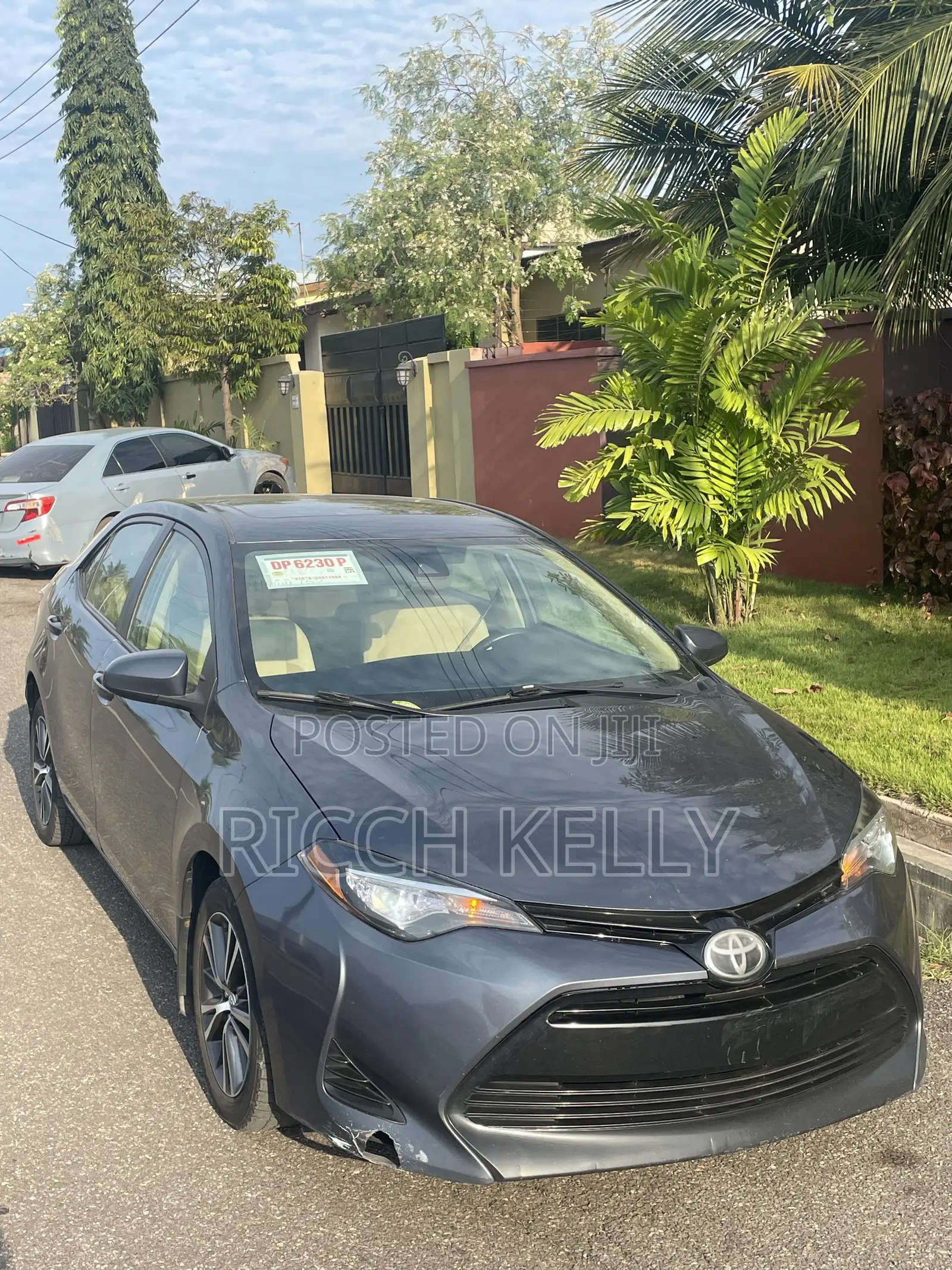Toyota Corolla L 4dr Sedan (1.8L 4cyl CVT) 2017 Gray