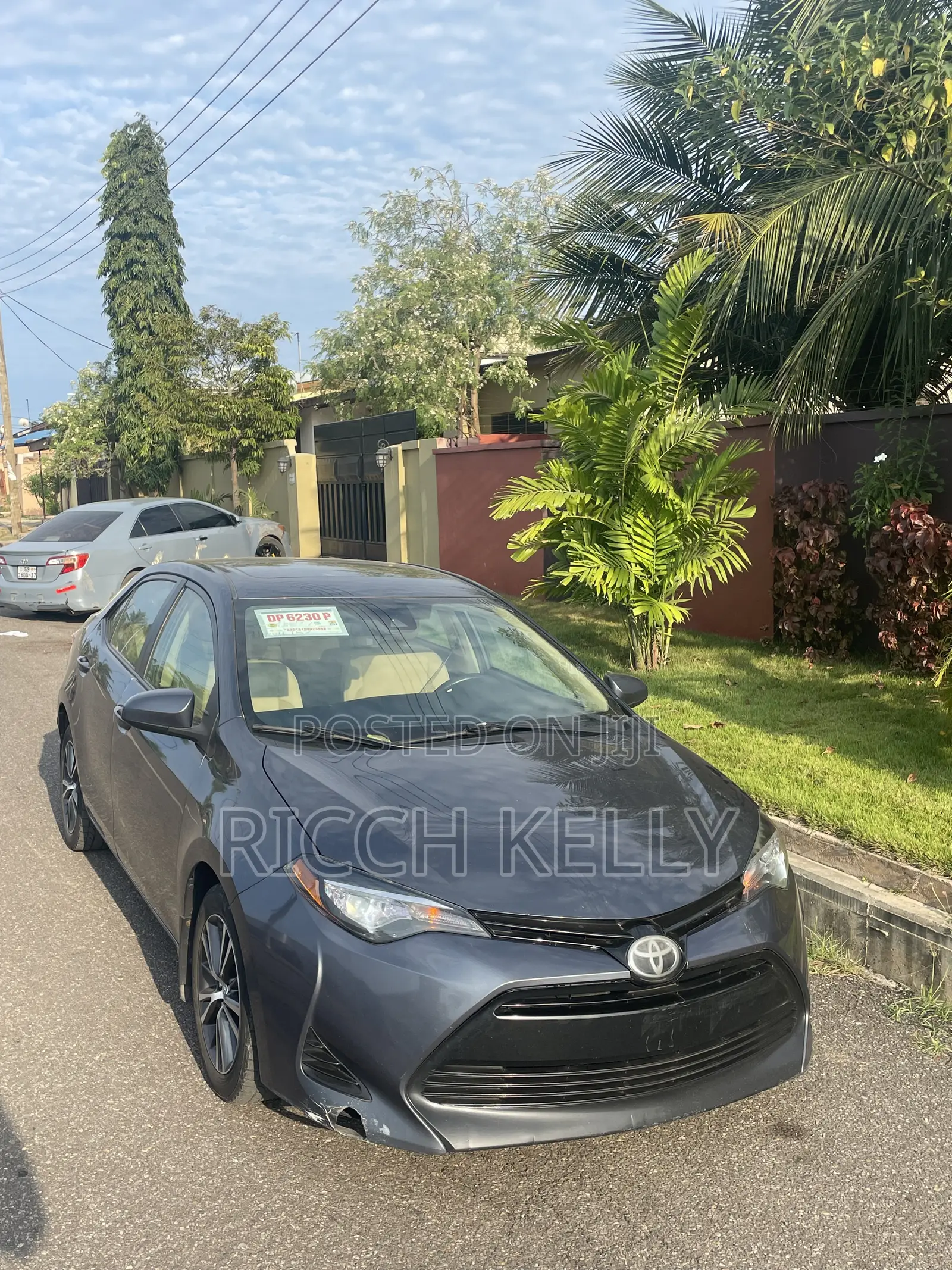 Toyota Corolla L 4dr Sedan (1.8L 4cyl CVT) 2017 Gray