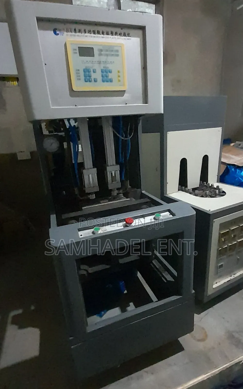 Bottle Blowing Machine With Heater