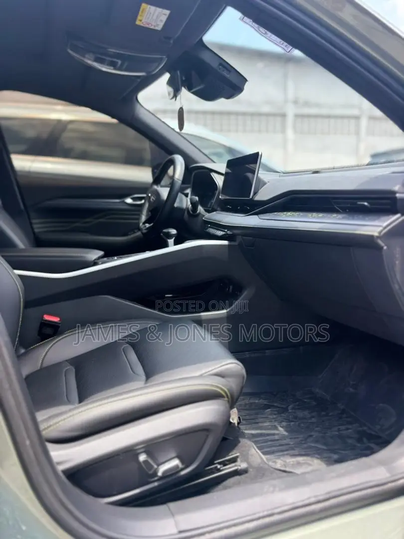 Geely Xingrui Kunlun 2025 Green