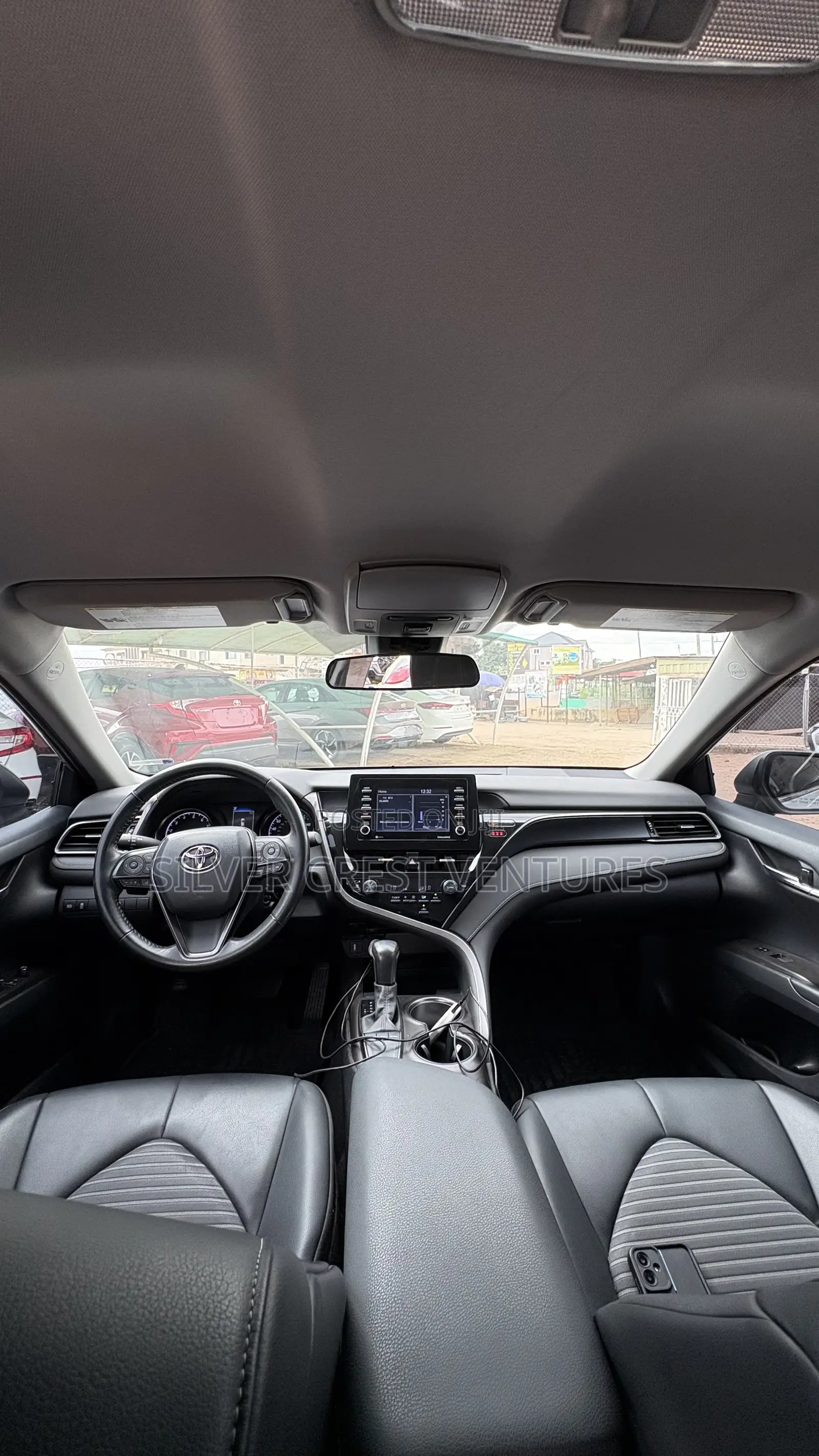 Toyota Camry SE 2022 Gray