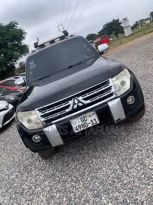 Mitsubishi Pajero 3.0 2011 Black