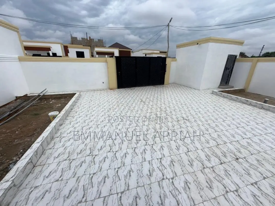 4bdrm House in Kasoa Chrispo City for sale