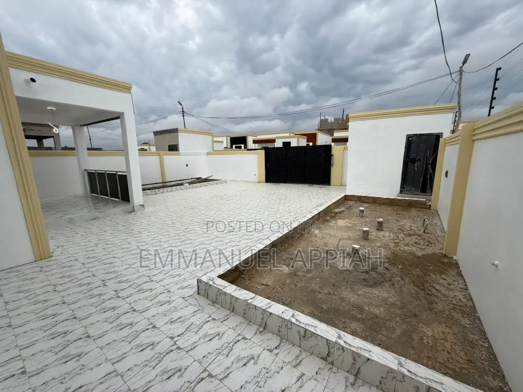 4bdrm House in Kasoa Chrispo City for sale