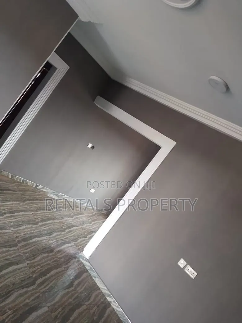 2bdrm Block of Flats in Frafraha for rent