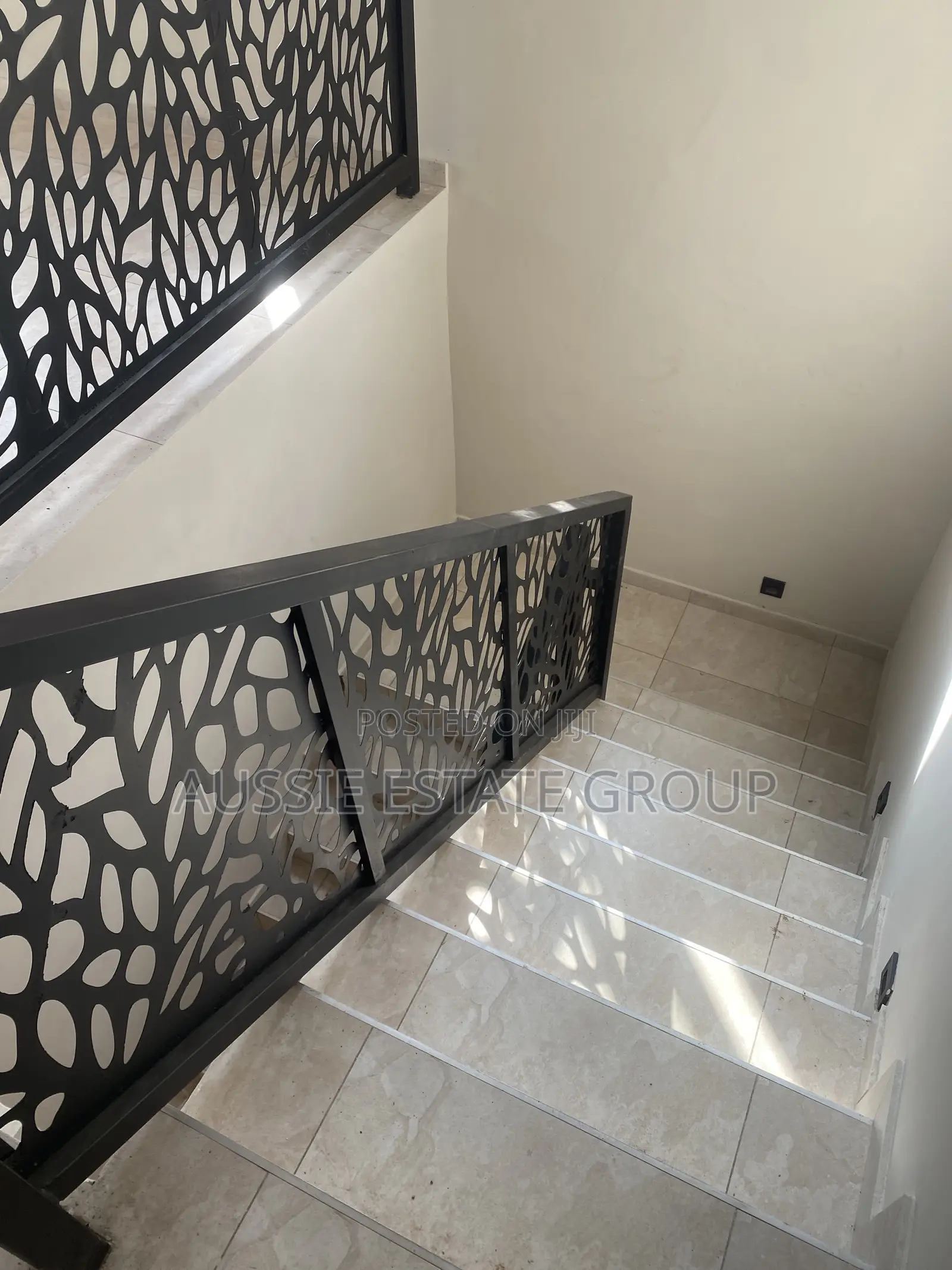 4bdrm Townhouse / Terrace in Aussie Estate, Oyarifa for rent