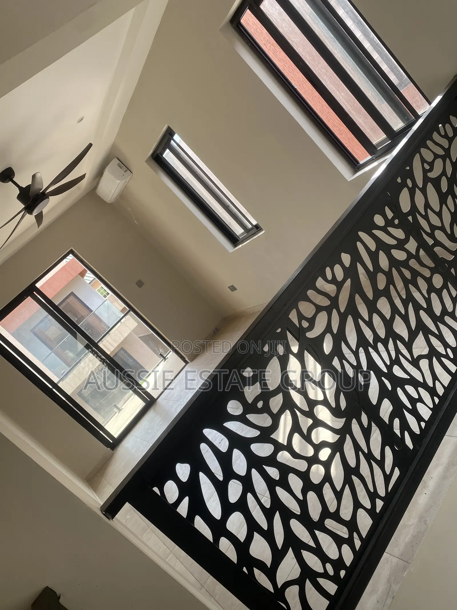 4bdrm Townhouse / Terrace in Aussie Estate, Oyarifa for rent