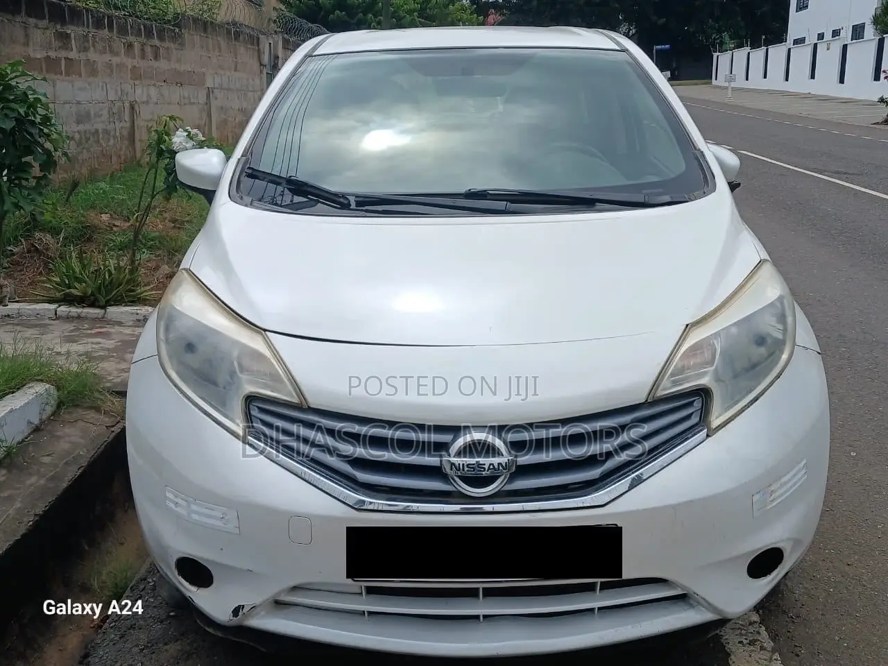 Nissan Versa 2013 White