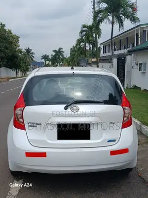 Nissan Versa 2013 White