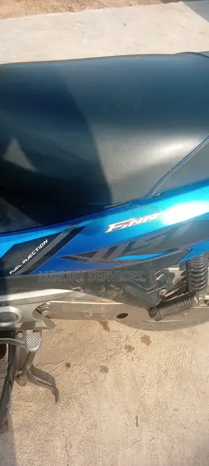 Yamaha 2021 Blue