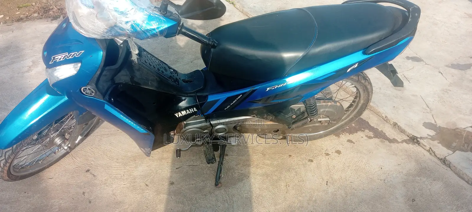 Yamaha 2021 Blue