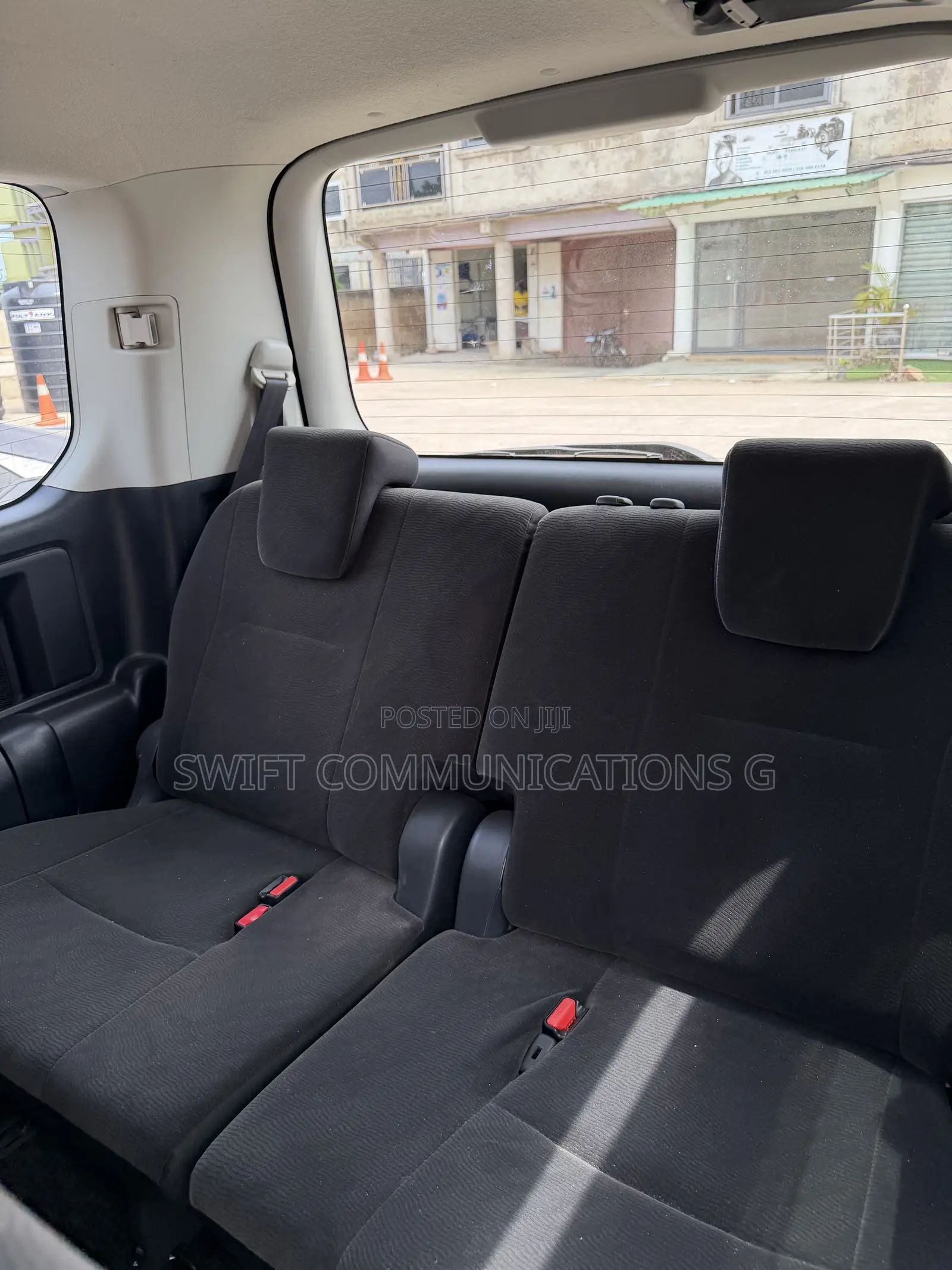Toyota Voxy V 4WD 8-Seater 2012 Black
