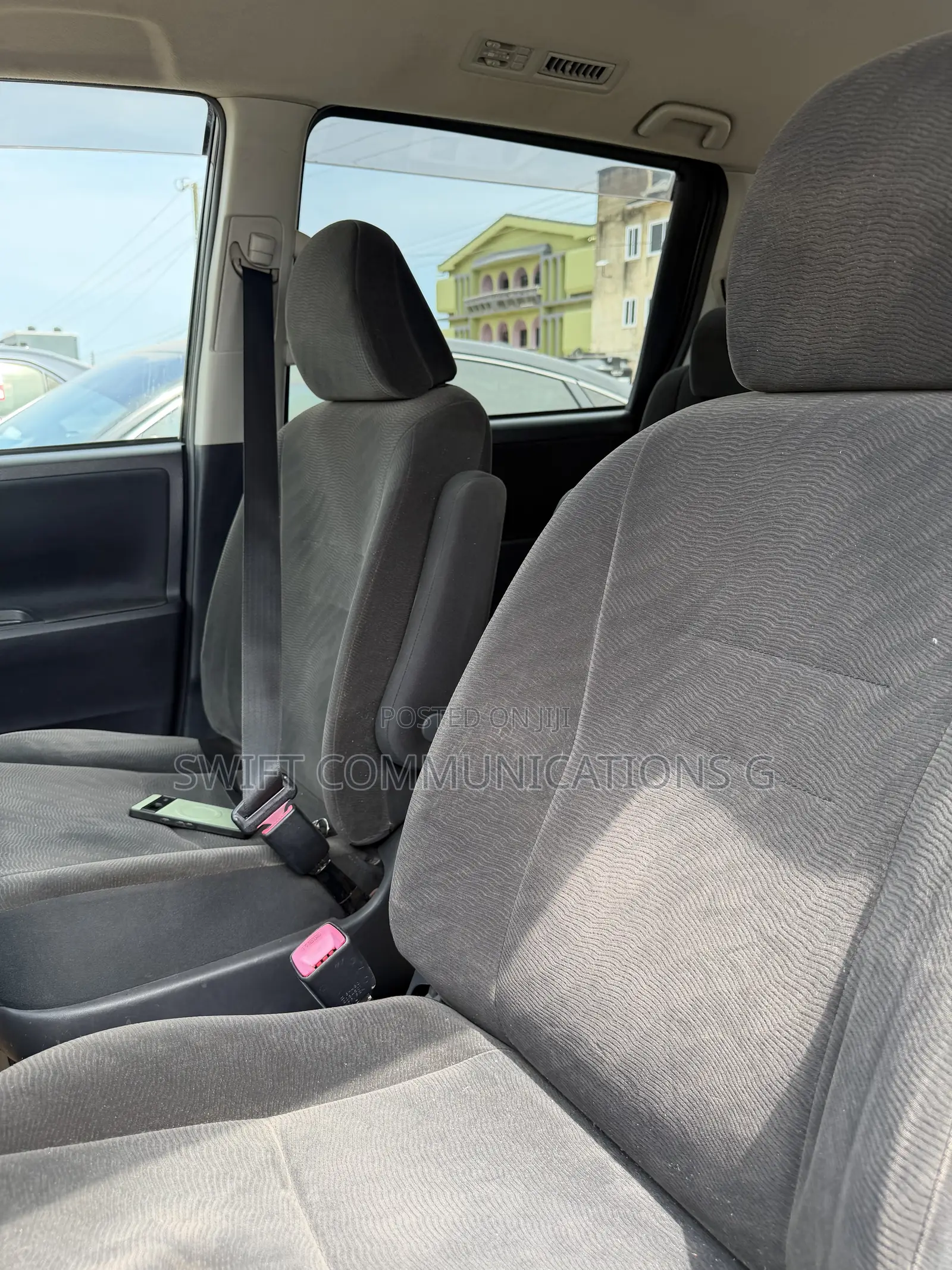 Toyota Voxy V 4WD 8-Seater 2012 Black