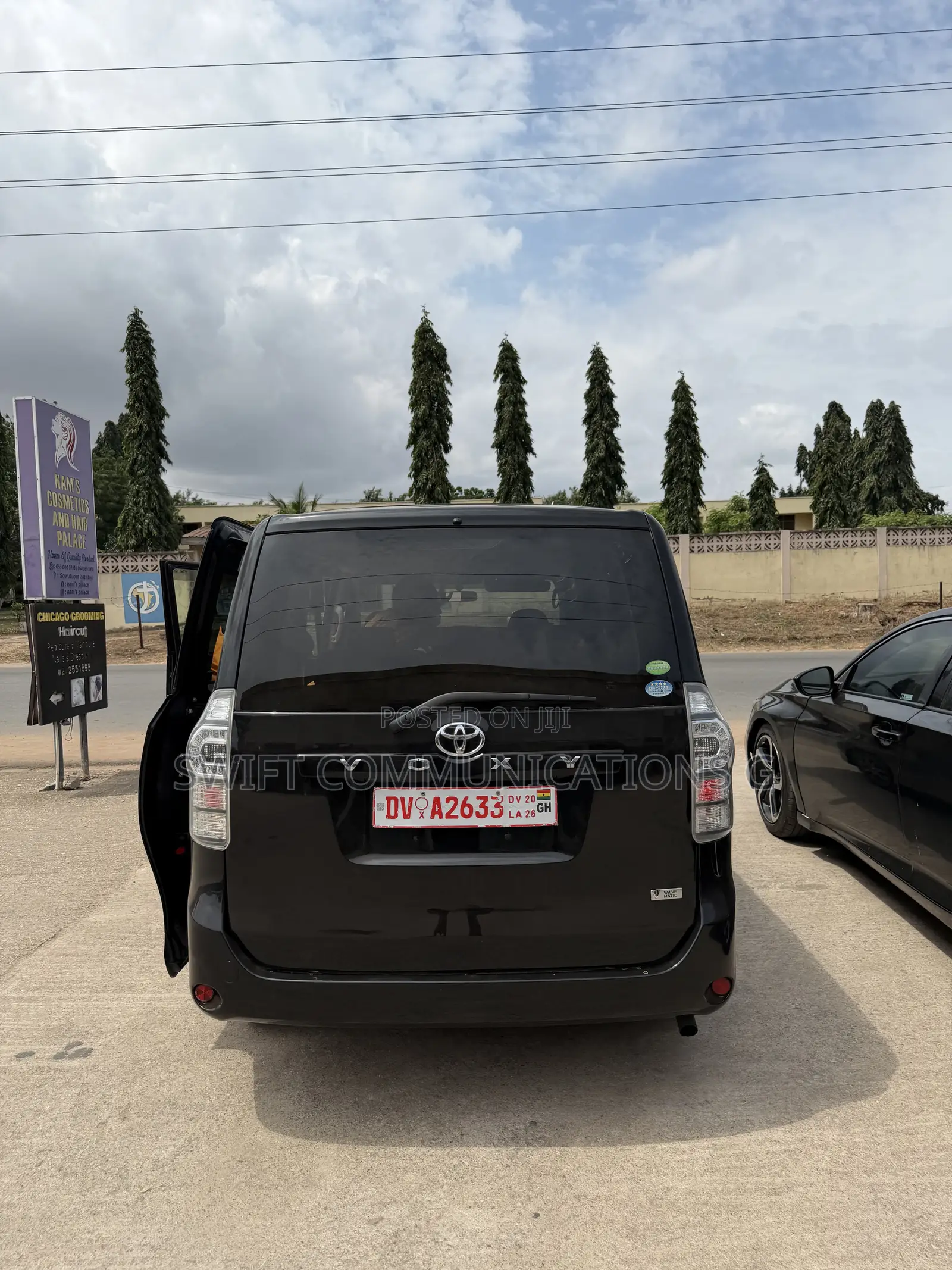 Toyota Voxy V 4WD 8-Seater 2012 Black
