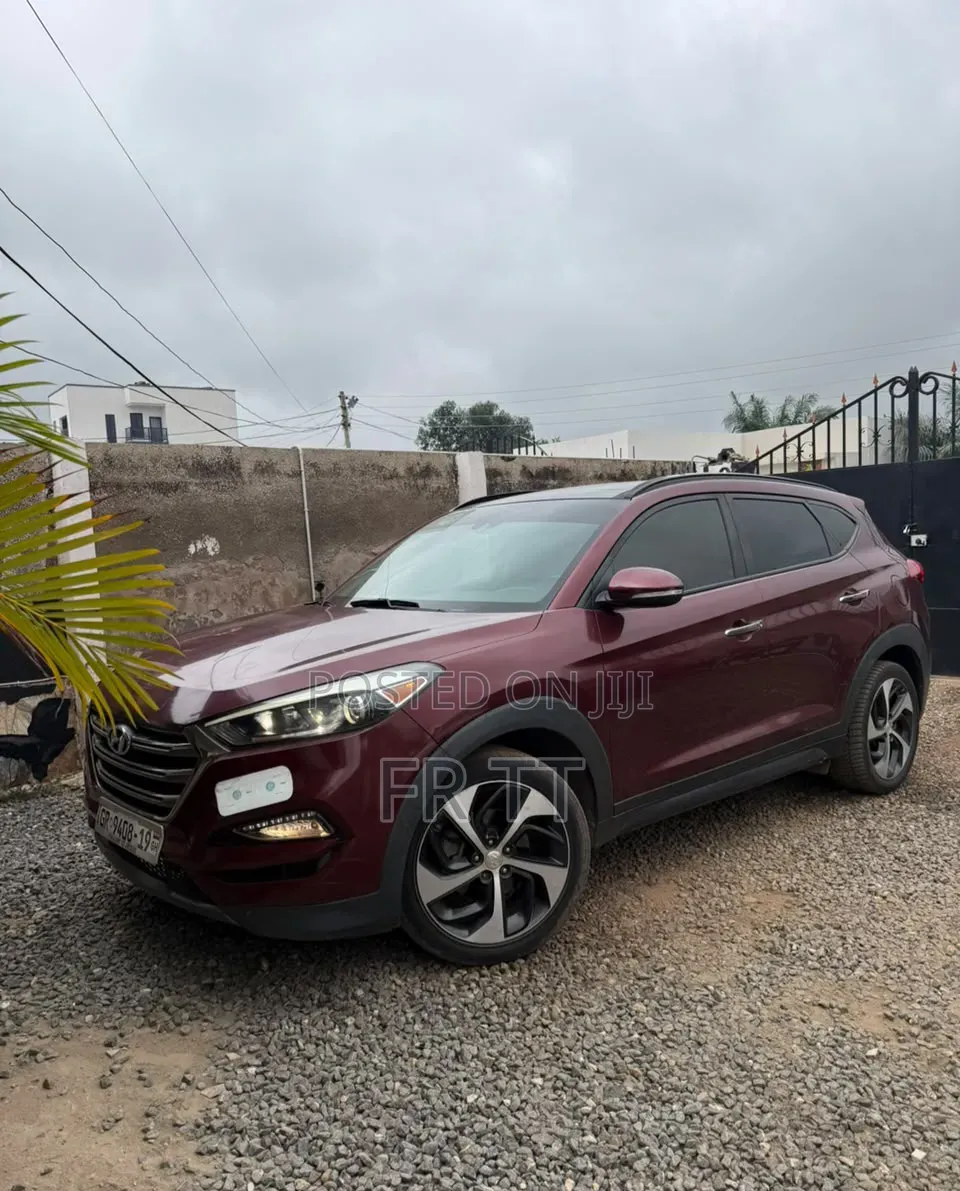 Hyundai Tucson 2015 Red