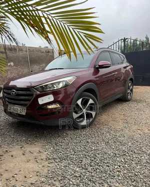 Hyundai Tucson 2015 Red