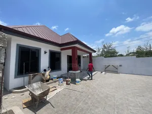 3bdrm House in Oyarifa, Ghana Flag for sale