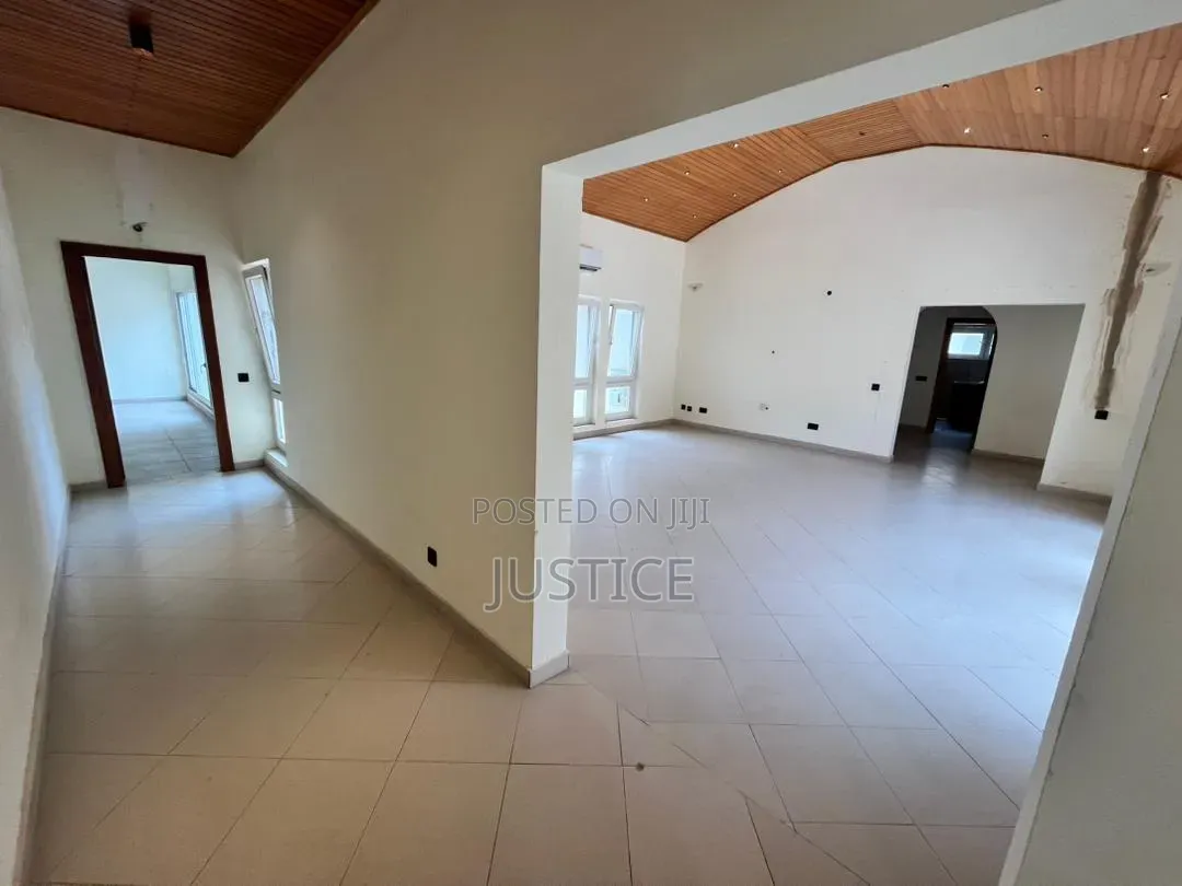 8bdrm Mansion in East Legon, Ghana Link Area for rent