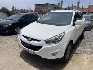 Hyundai Tucson GLS AWD 2011 White