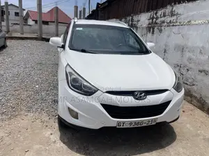 Hyundai Tucson GLS AWD 2011 White