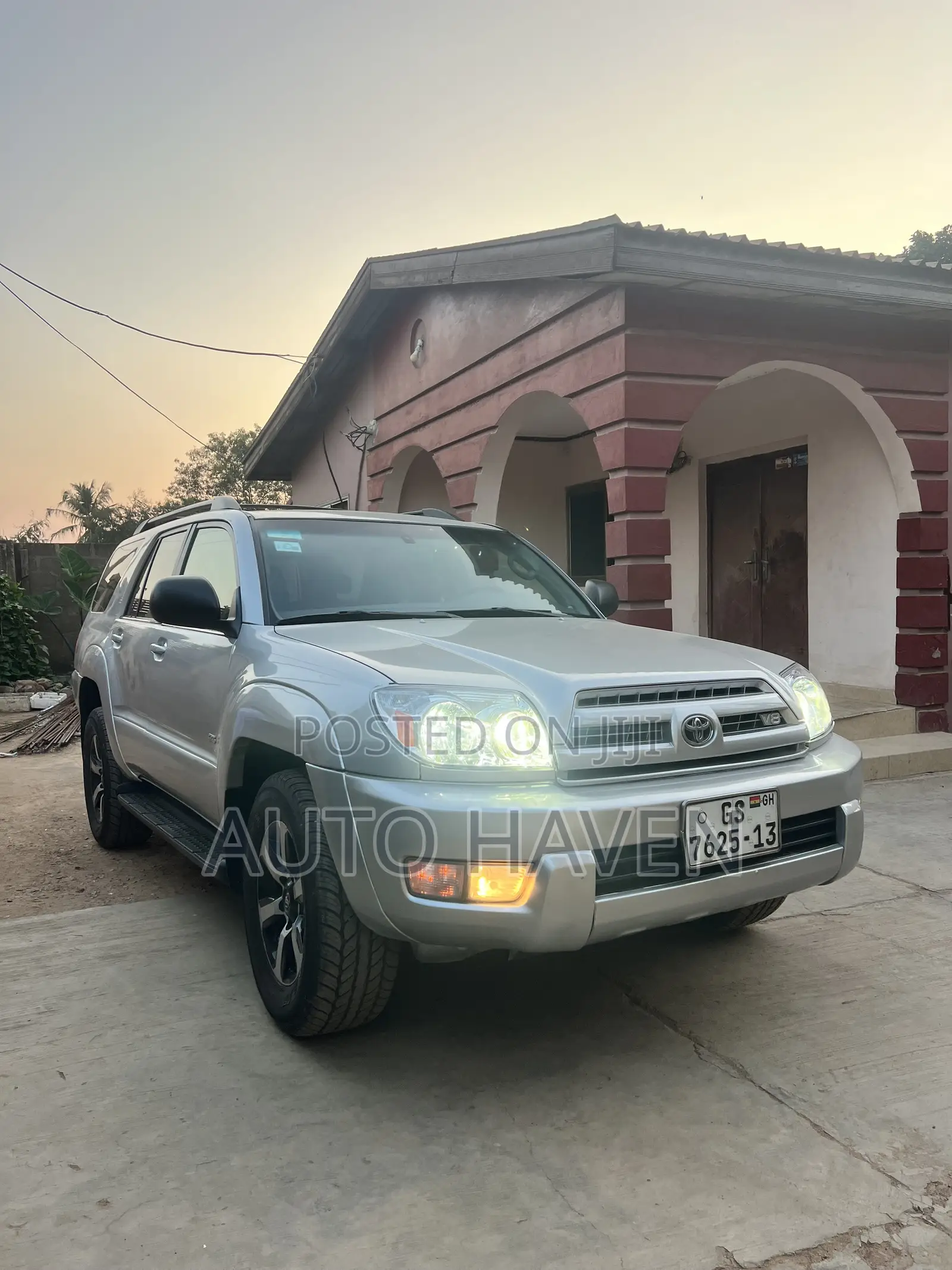 Toyota 4-Runner Limited 4x4 2004 Gray