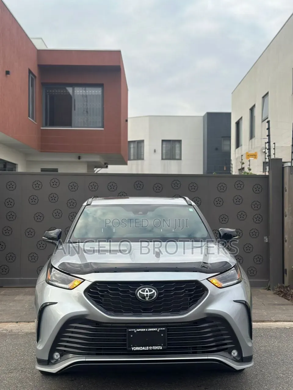 Toyota Highlander 2021 Silver