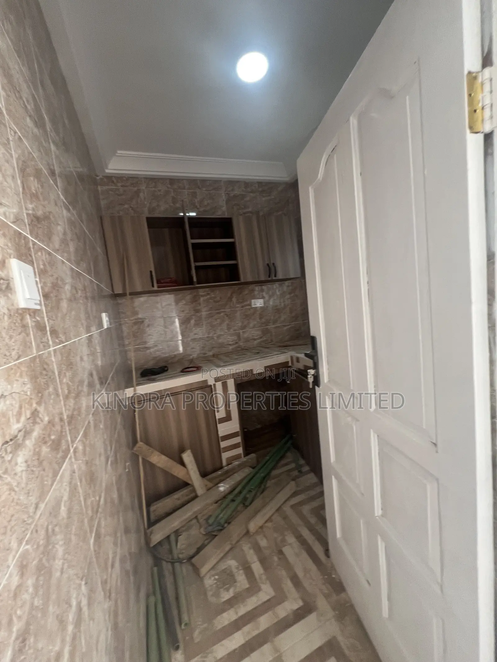 1bdrm Apartment in Obibini Junction, Abokobi for rent