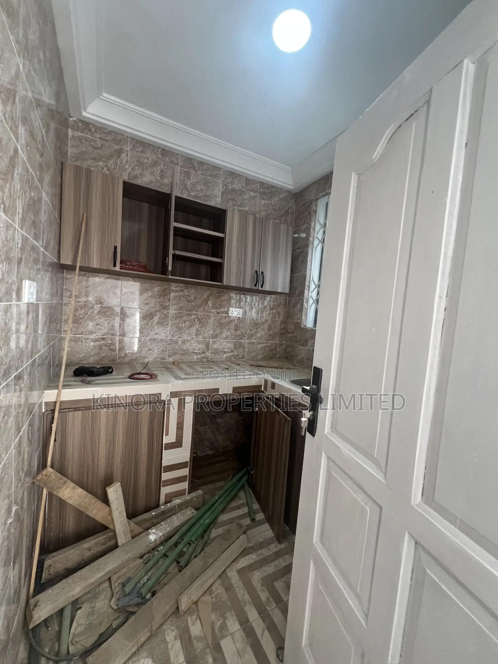 1bdrm Apartment in Obibini Junction, Abokobi for rent