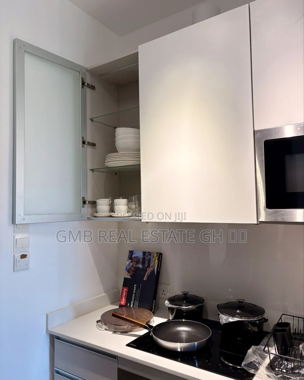 Furnished 1bdrm Apartment in Airport Residential for rent