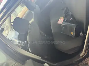 Toyota Vitz 1.0 FWD 5dr 2010 Black
