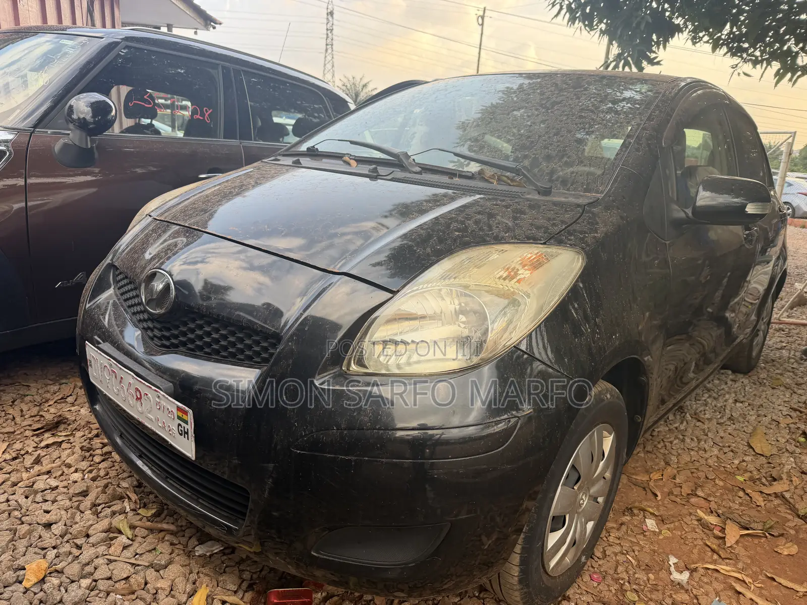 Toyota Vitz 1.0 FWD 5dr 2010 Black