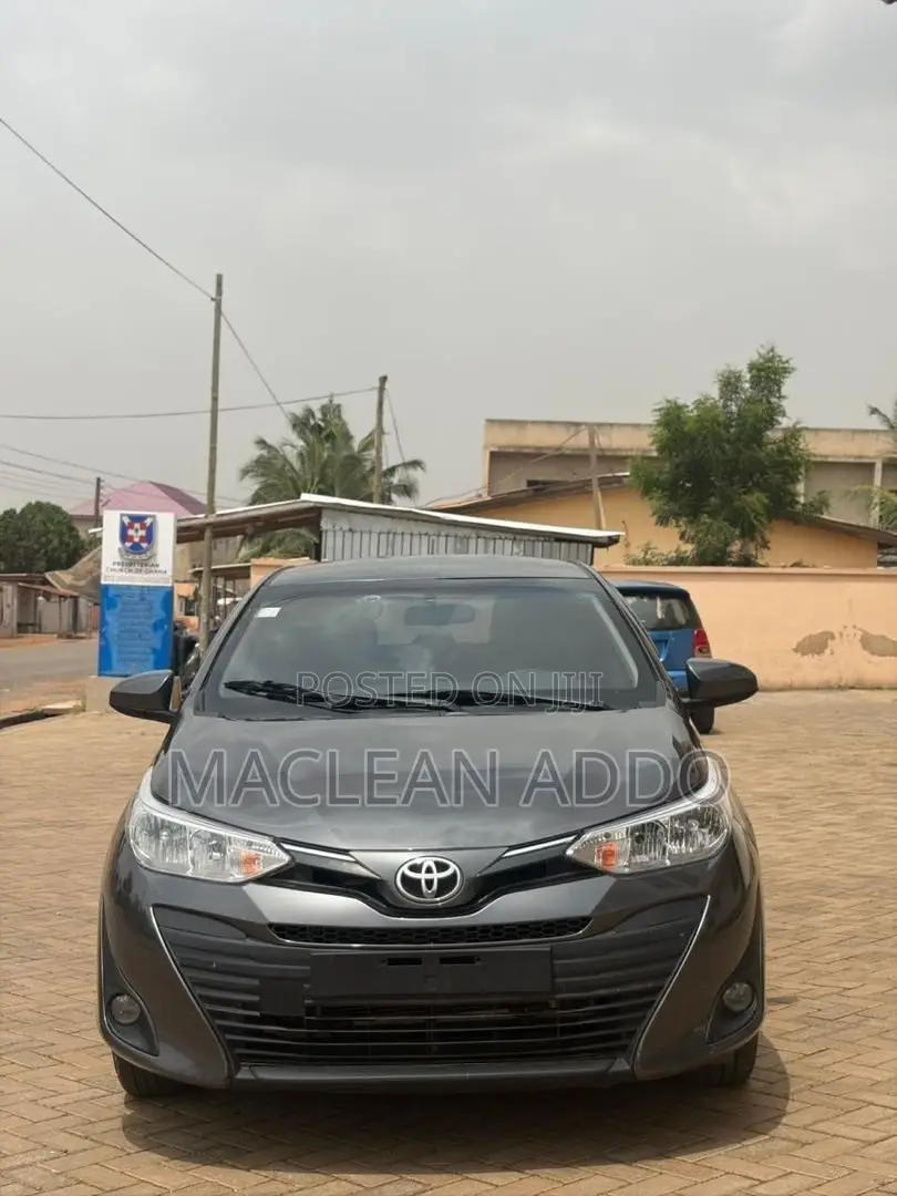 Toyota Vios 2021 Gray