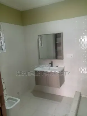 3bdrm Duplex in Estate for rent