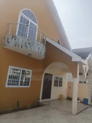 3bdrm Duplex in Estate for rent