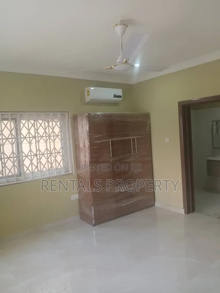 3bdrm Duplex in Estate for rent