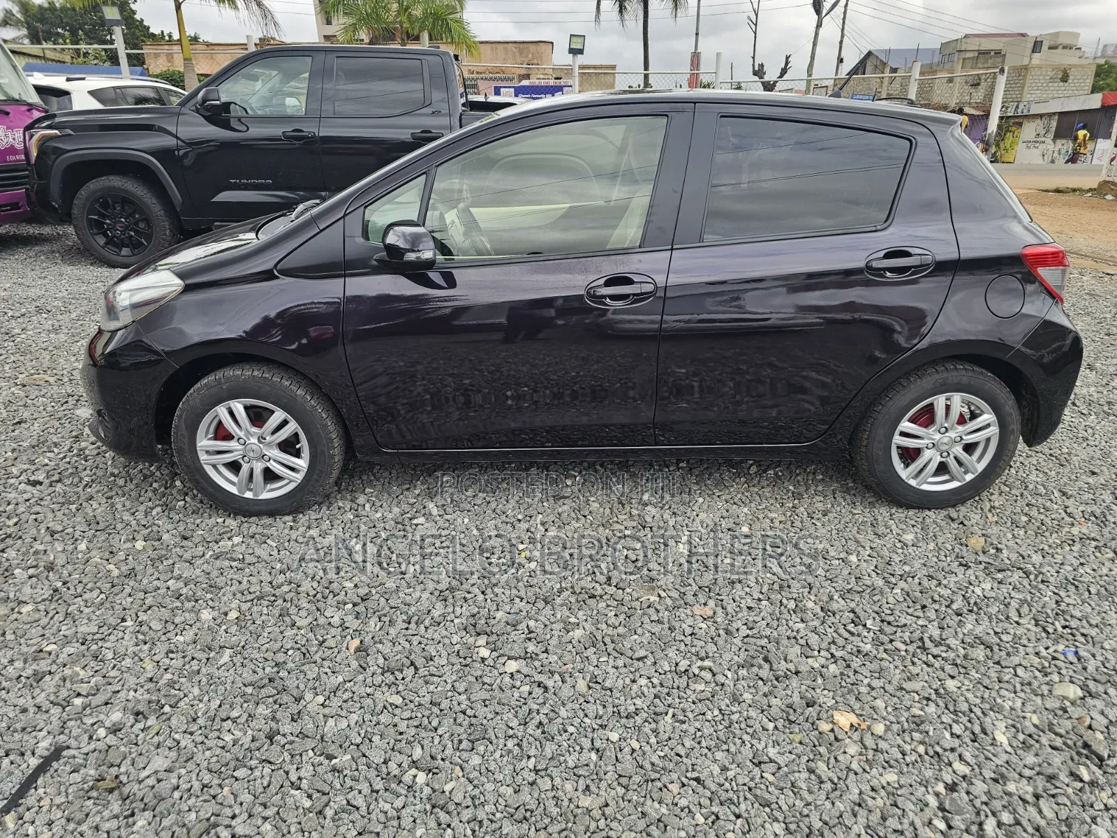 Toyota Vitz 2013