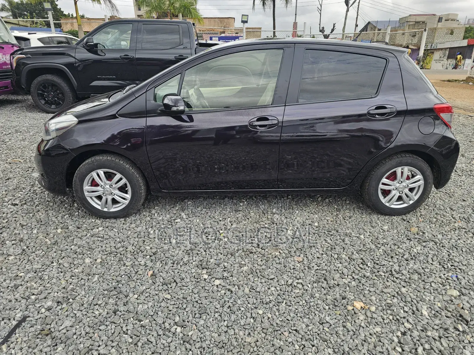 Toyota Vitz 2013