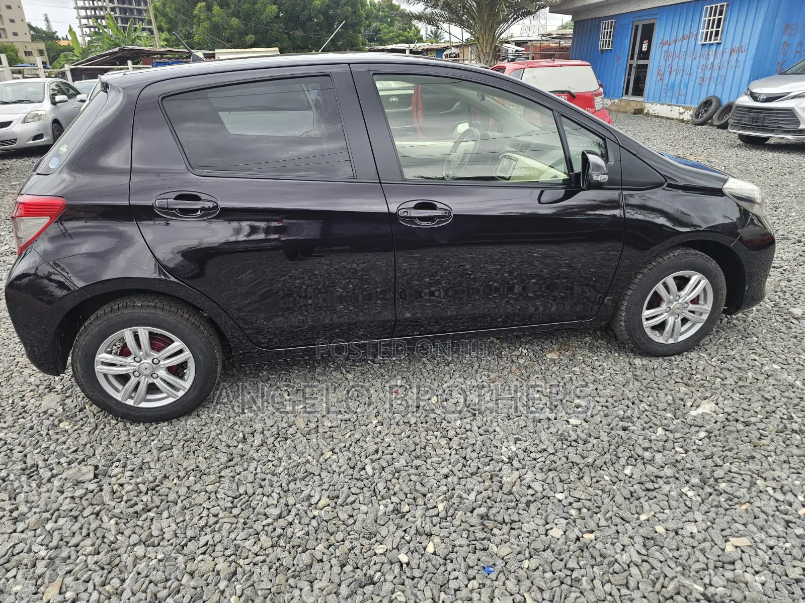 Toyota Vitz 2013