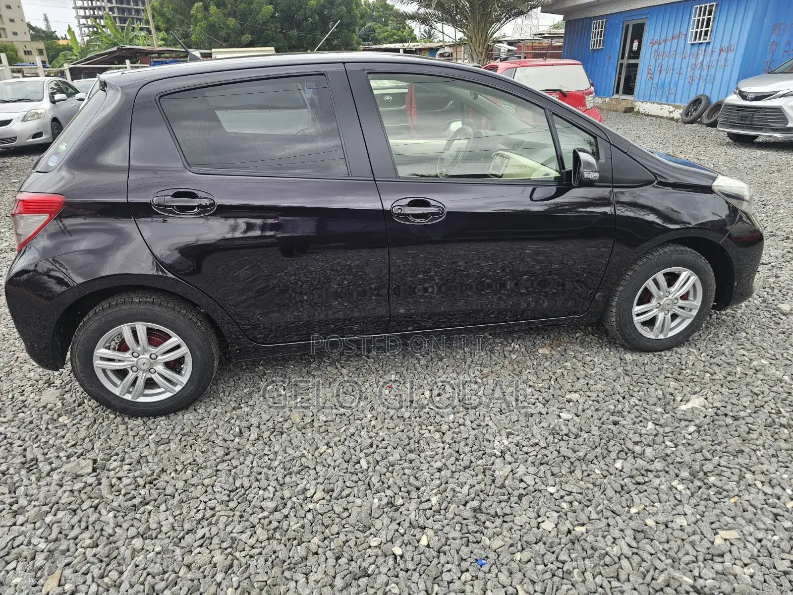 Toyota Vitz 2013