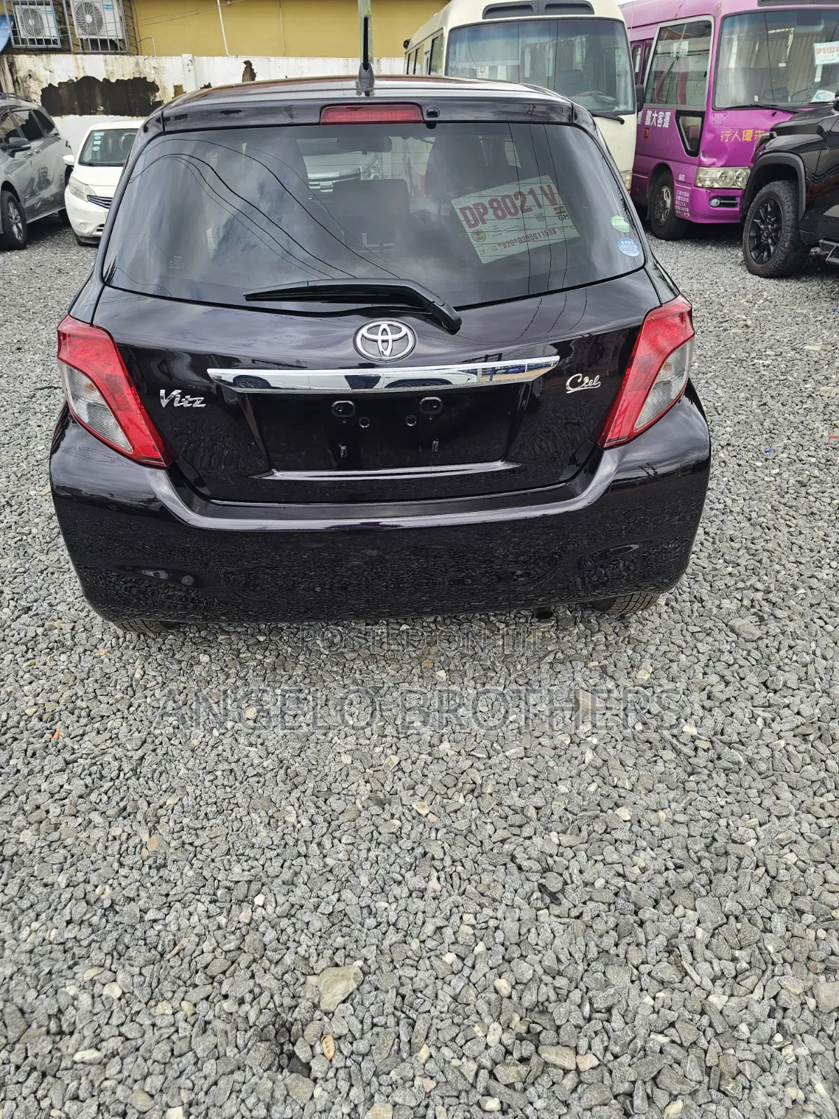 Toyota Vitz 2013