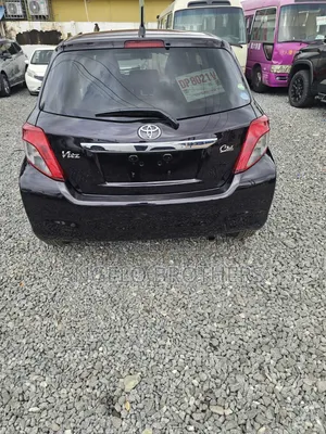 Toyota Vitz 2013