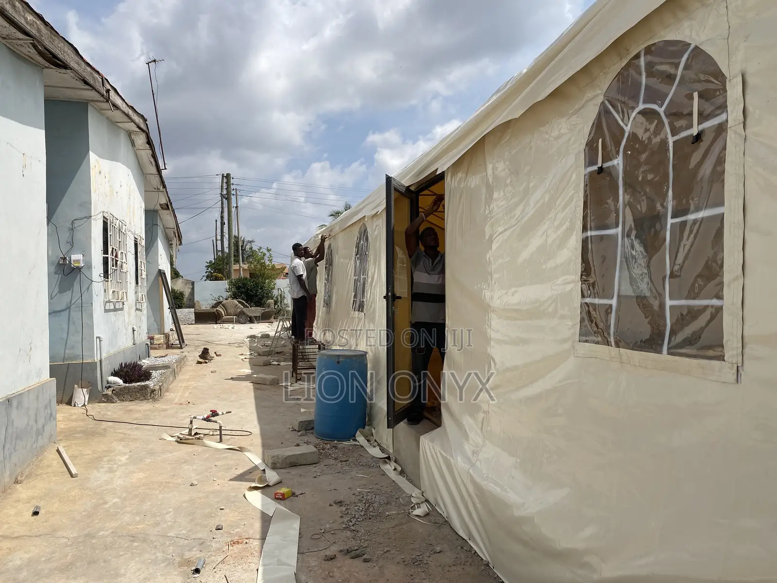 200 Guest Tent 30x60ft With 3Glass Doors Already Made + Installation