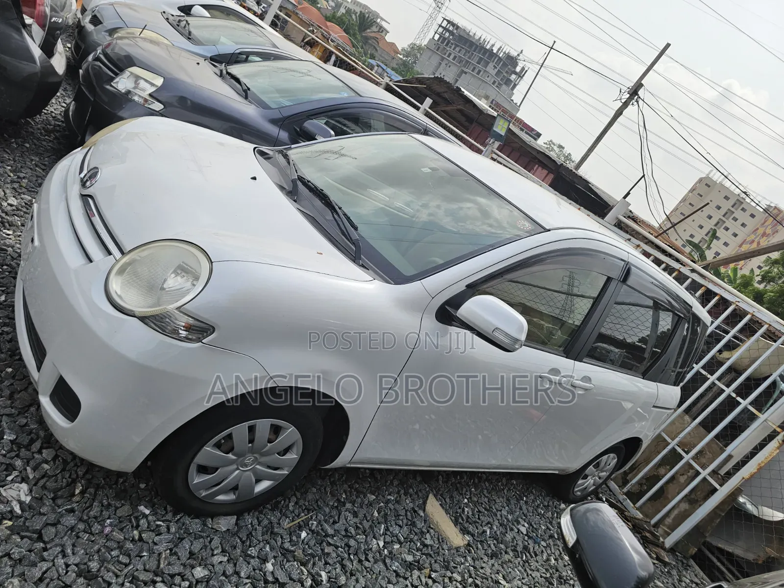 Toyota Sienta 2012 White