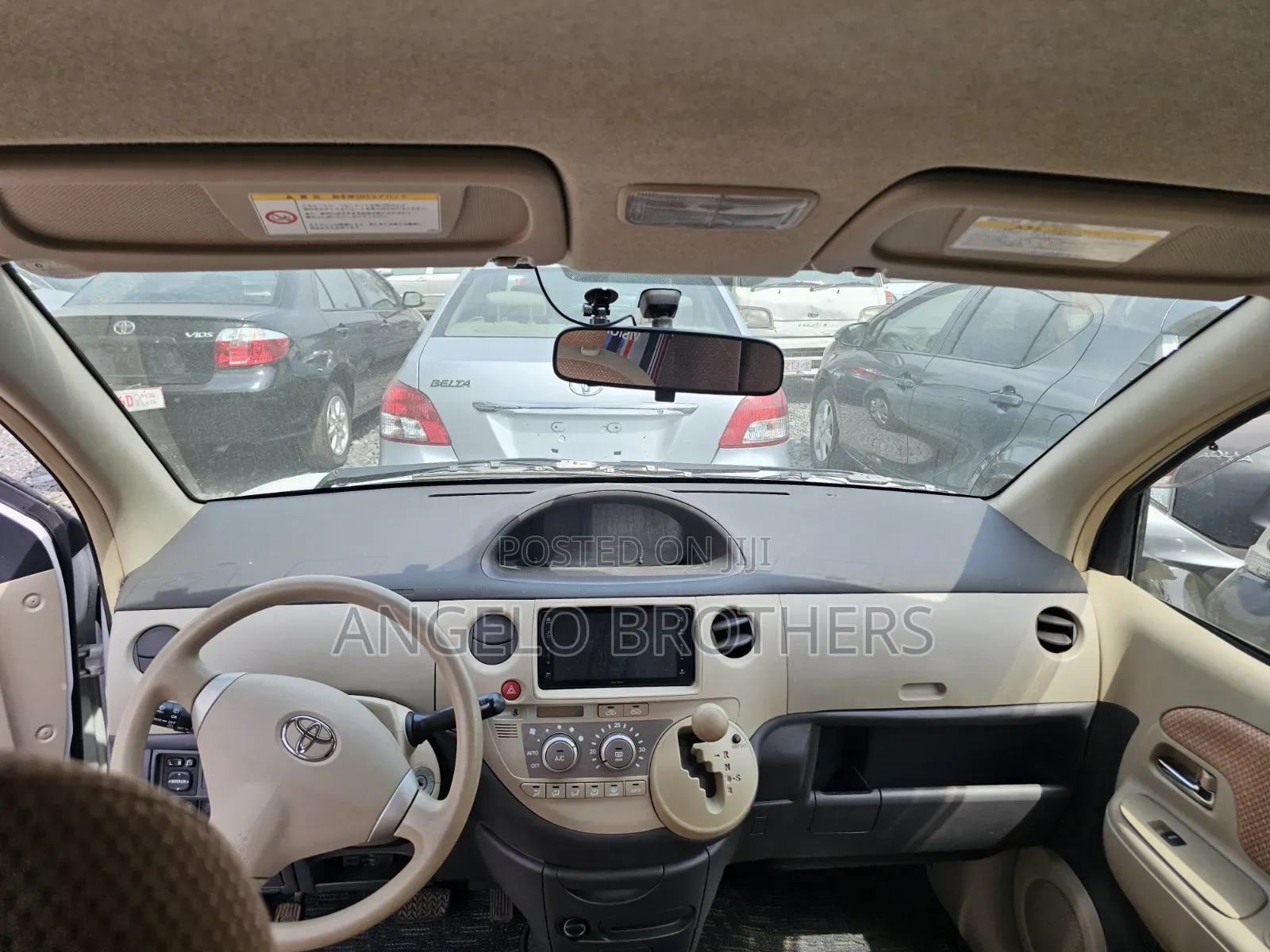 Toyota Sienta 2012 White