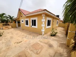 2bdrm Apartment in Kumsark, East Legon for sale
