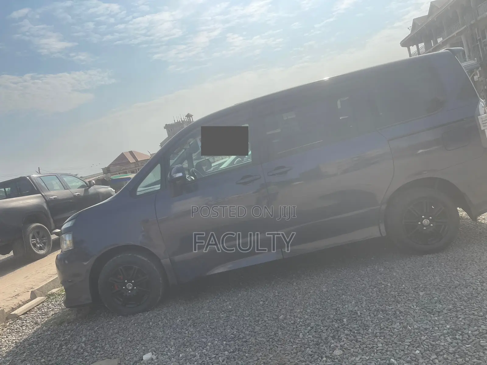 Toyota Voxy V 4WD 8-Seater 2013 Gray