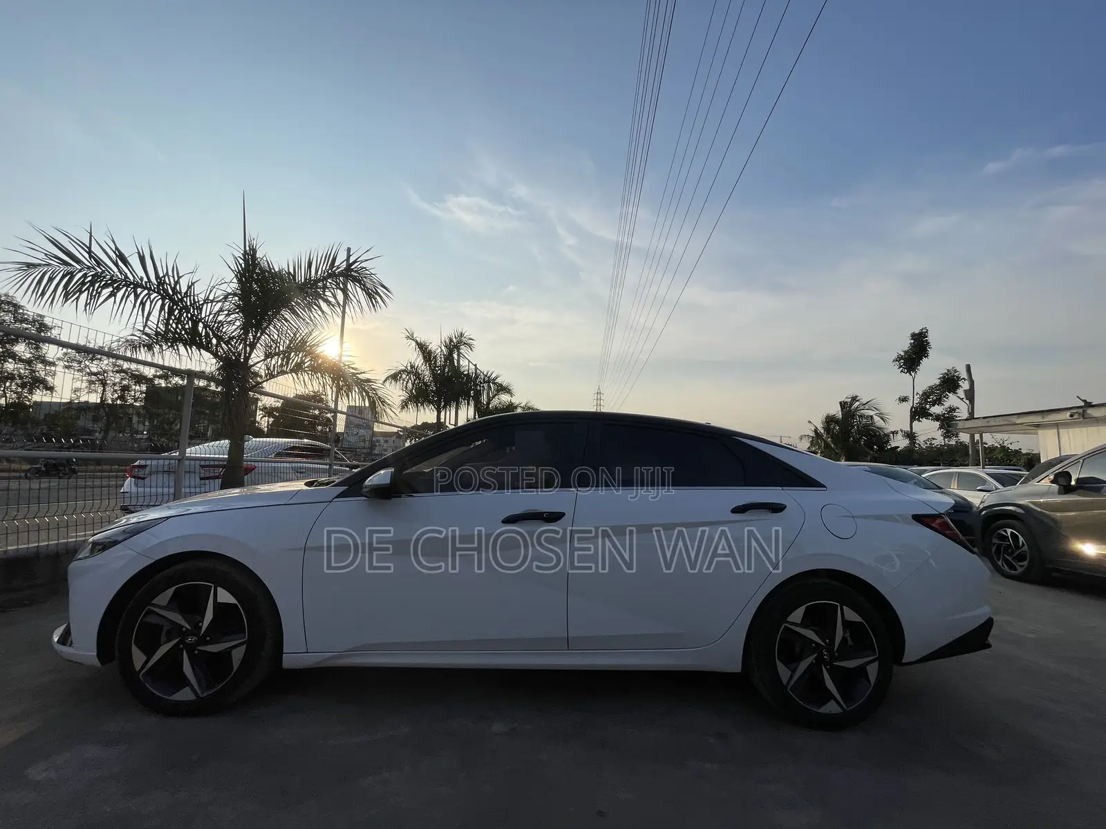 Hyundai Elantra Limited 2023 White