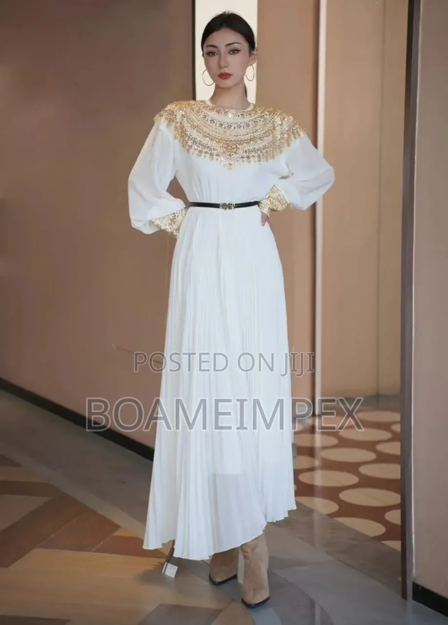 Elegance White/Wine Pleated Evening Gown With Beaded Collar